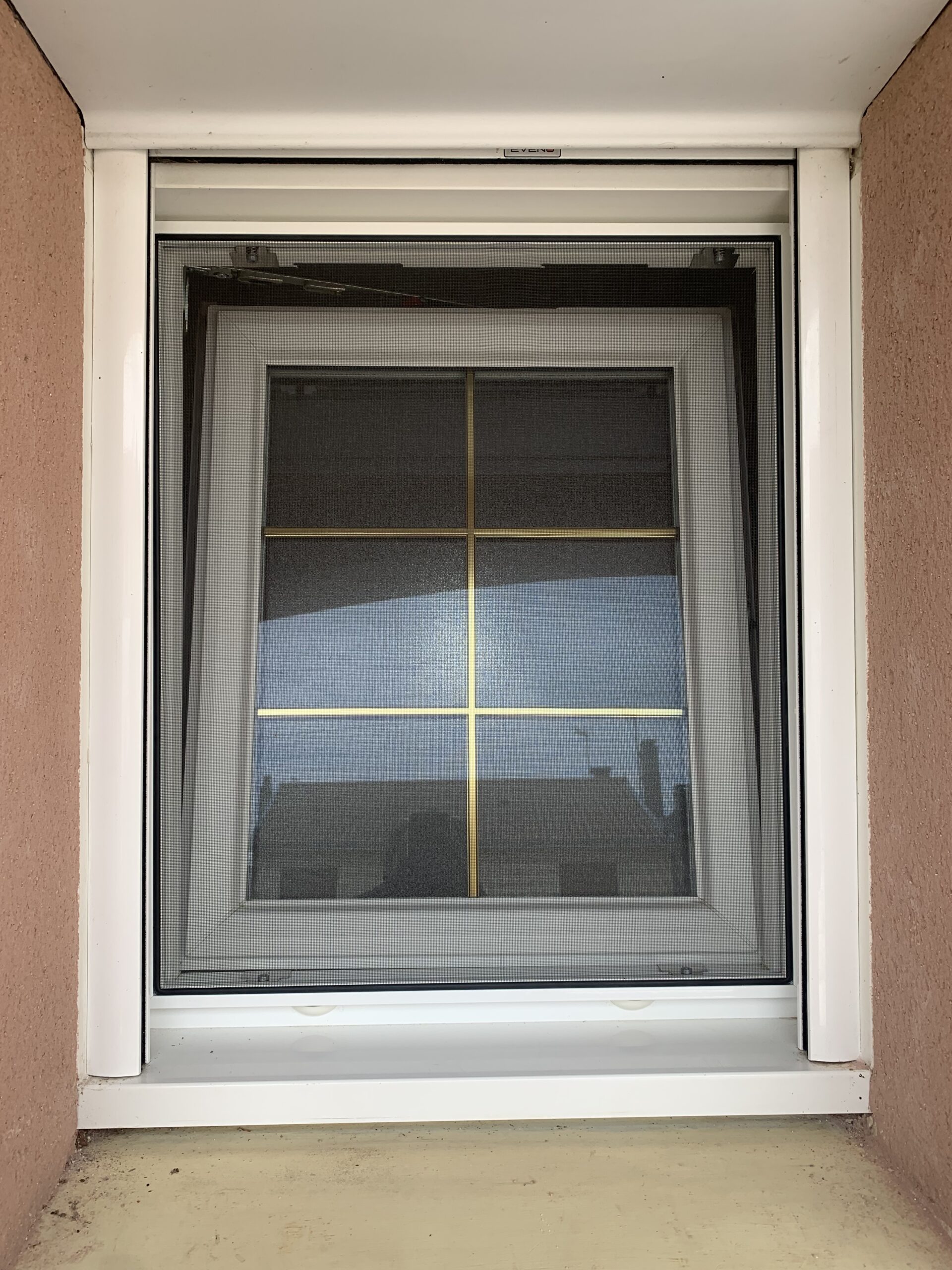 Moustiquaire fixe fenêtre